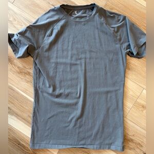 Tailored Athlete Basic Tshirt